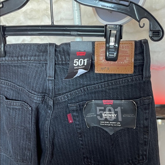 Levi's Dark Gray Skinny Jeans NWT - Picture 7 of 8
